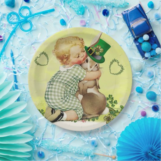 BABY HUGGING RABBIT IRISH ST. PATRICK'S DAY PARTY PAPPTELLER (Party)
