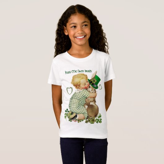 BABY HUGGING RABBIT LEPRECHAUN HAT, St. Patrick Da T-Shirt (Vorne ganz)