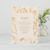 Baby im Blut | Blush Spring Floral Dusche Einladung (Stehend Vorderseite)