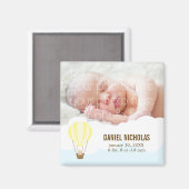 Baby in Balloon Baby Birth Announcements Magnet (Vorderseite/Rückseite)