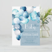 Baby in blauen Ballons Bogen Babydusche Einladung (Stehend Vorderseite)