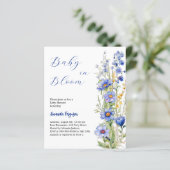 Baby in blauer Blüte Baby Dusche Einladung (Stehend Vorderseite)