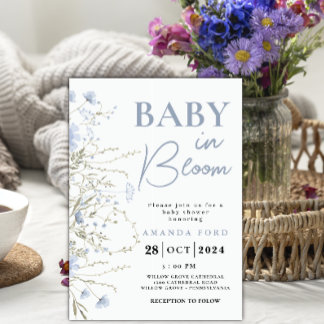 Baby in bläulich blütenblauer Wildblumen Kinderdus Einladung