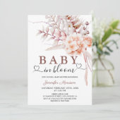 Baby in Bloom Baby Dusche Beige Frühlingsblüte Einladung (Stehend Vorderseite)