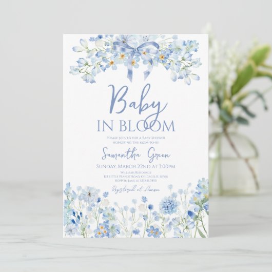 Baby in Bloom Baby Shower Einladung (Stehend Vorderseite)