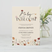 Baby in Bloom Beige Wildblume Babydusche Einladung (Stehend Vorderseite)