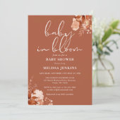Baby in Bloom Bloral Herbst Babydusche Einladung (Stehend Vorderseite)