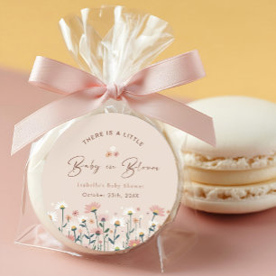 Baby in Bloom Boho Chic Florale Babyparty im Garte Runder Aufkleber
