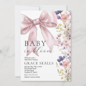 Baby in Bloom bow Baby Shower Einladung (Vorderseite)