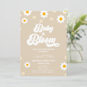 Baby in Bloom Brown Retro Daisy Blume Kinderdusche Einladung (Stehend Vorderseite)