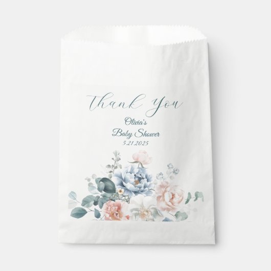 Baby in Bloom Dusty Blue Peony Baby Shower Geschenktütchen (Vorderseite)