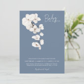 Baby in Bloom Dusty Blue White Orchids Baby Dusche Einladung (Stehend Vorderseite)