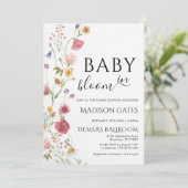 Baby in Bloom: Editable baby shower Einladung (Stehend Vorderseite)