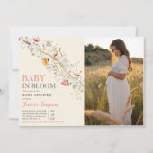 Baby in Bloom Floral Spring Baby Dusche Foto Einladung (Vorderseite)