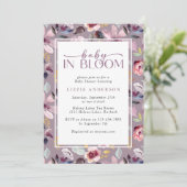 Baby in Bloom Lilac Floral Baby Dusche Einladung (Stehend Vorderseite)