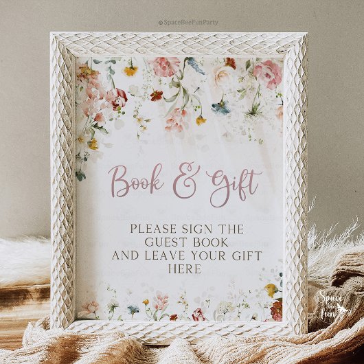 Baby in bloom  sockelschild