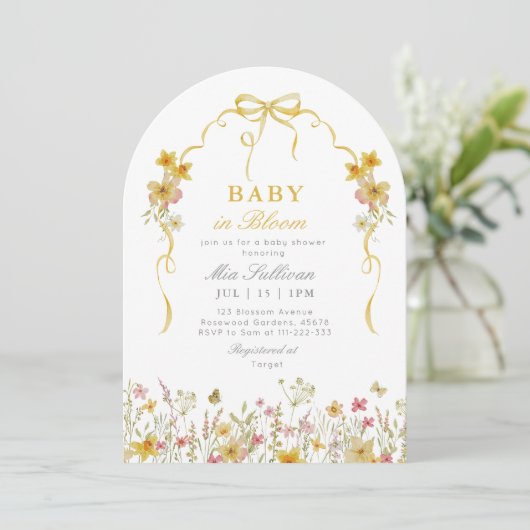 Baby in Bloom Sommergelbe Wildblume Babydusche Einladung (Stehend Vorderseite)