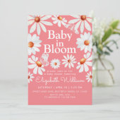 Baby in Bloom Watercolor Daisies & Butterfly Pink Einladung (Stehend Vorderseite)