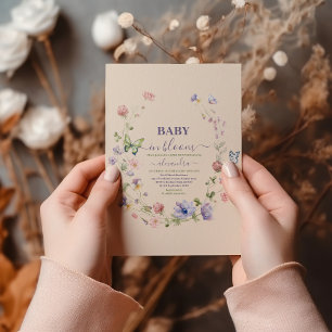 Baby in Blütenflorendusche Einladung