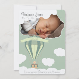 Baby in der Geburtsankündigung am Himmel Ankündigung