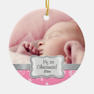 Baby ist 1. Weihnachten. Rosa und weiße Schneeflo Keramikornament