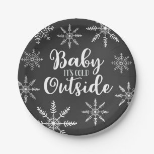 Baby ist es kaltes äußeres pappteller