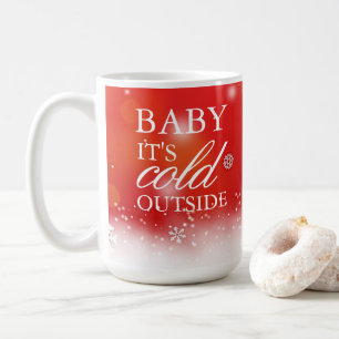 Baby ist kalt Außerhalb Weihnachtsfeiertag Kaffeetasse