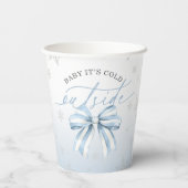 Baby It's Cold Outside Blue Bow Winter Baby Dusche Pappbecher (Rückseite)
