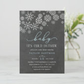 Baby It's Cold Outside Chalkboard Dusche einladen Einladung (Stehend Vorderseite)