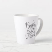 Baby It's Cold Outside Modern Script Holiday Milchtasse (Rechte Ecke)