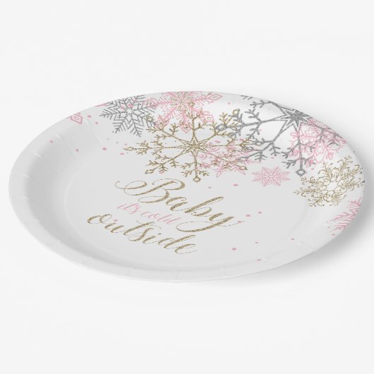 Baby It's Cold Outside Snowflake Baby Shower Paper Pappteller (Schrägansicht)
