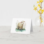 Baby Lamm mit Wasser und Blume BLANK Karte (Gelbe Blume)