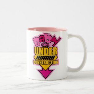 Baby-Mädchen-im Bau Tasse
