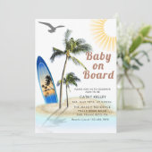 Baby mit eigener Marke auf Board Beach Baby Dusche Einladung (Stehend Vorderseite)