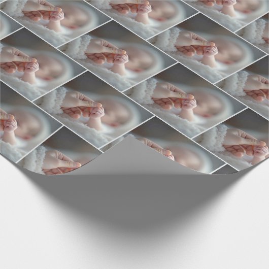Baby mit einer Hand für Erwachsene Geschenkpapier (Ecke)