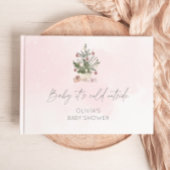 Baby mit kalter Außendusche aus rosa Baby Gästebuch