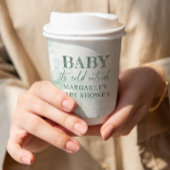 Baby mit kalter Außendusche Pappbecher