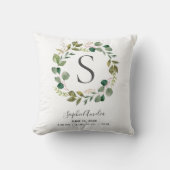 Baby Monogram Birth Stats Eucalyptus Leafy Wreath Kissen (Vorderseite)