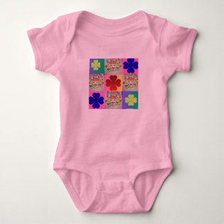Baby Mutter Erde Strampler