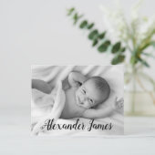 Baby Name Script Geburtsankündigung Foto Ankündigungspostkarte (Stehend Vorderseite)