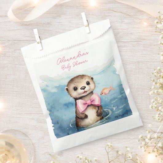 Baby Otter Girl Babydusche Geschenktütchen (Ausgeschnitten)