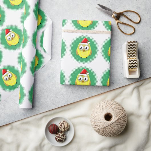 Baby Owl Cartoon Santas Hat Geschenkpapier (Kunsthandwerk)
