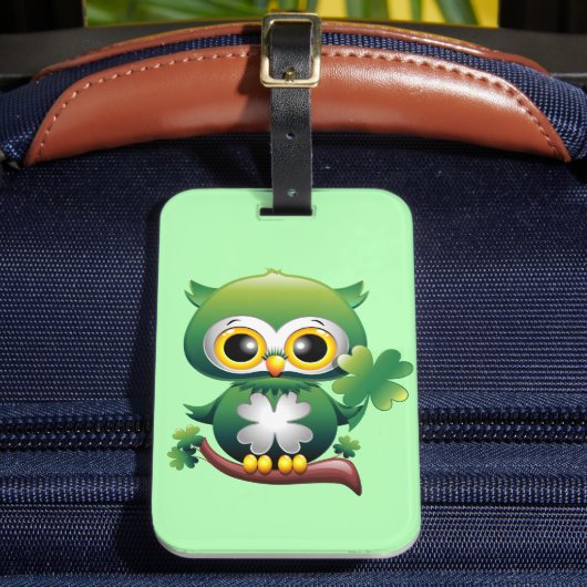 Baby Owl St Patrick Paddy Cartoon Gepäckanhänger (Vorderseite Insitu 2)