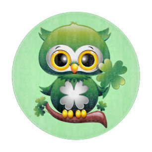 Baby Owl St Patrick Paddy Cartoon Schneidebrett