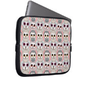 Baby Owls auf rosa Muster Laptopschutzhülle (Vorne Rechts)