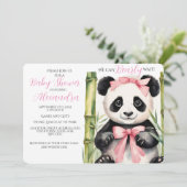 Baby Panda Bear Girl Bearly Wait Baby Dusche Einladung (Stehend Vorderseite)