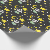 Baby Panda mit Mond und Sternen Geschenkpapier (Ecke)