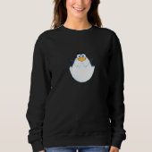 Baby Penguin Hatching from Egg Sweatshirt (Vorderseite)