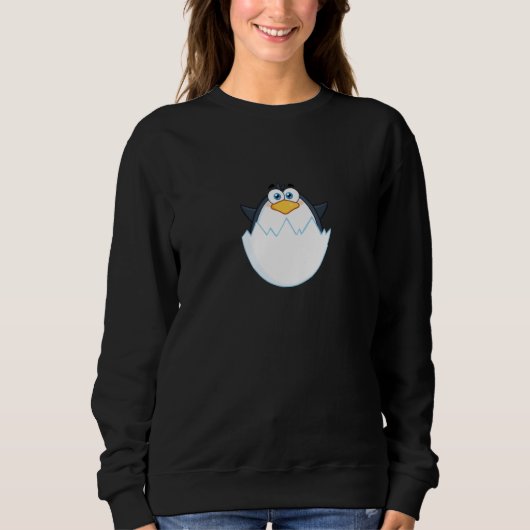 Baby Penguin Hatching from Egg Sweatshirt (Vorderseite)