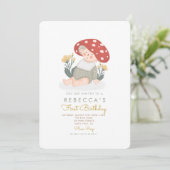 Baby Pilz Wald Erster Geburtstag Einladung (Stehend Vorderseite)